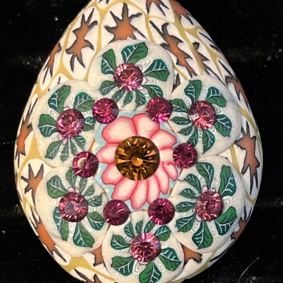 Rare HTF Billie Beads 2003 Easter Egg Brooch Flowers Rhinestone - Picture 2 of 4